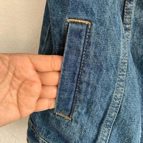 Mossimo Denim Vest (Medium) - Picture 2 of 8